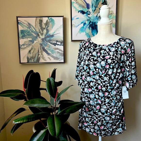 Chaus Tops - Chaus Black Floral Short Sleeved Blouse